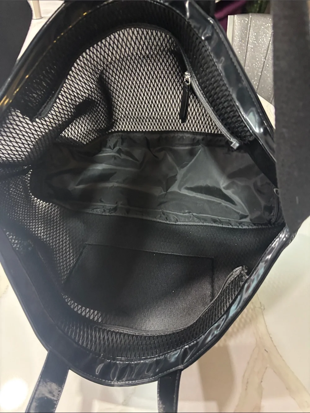 Black women Tote Bag with Gloss Trim